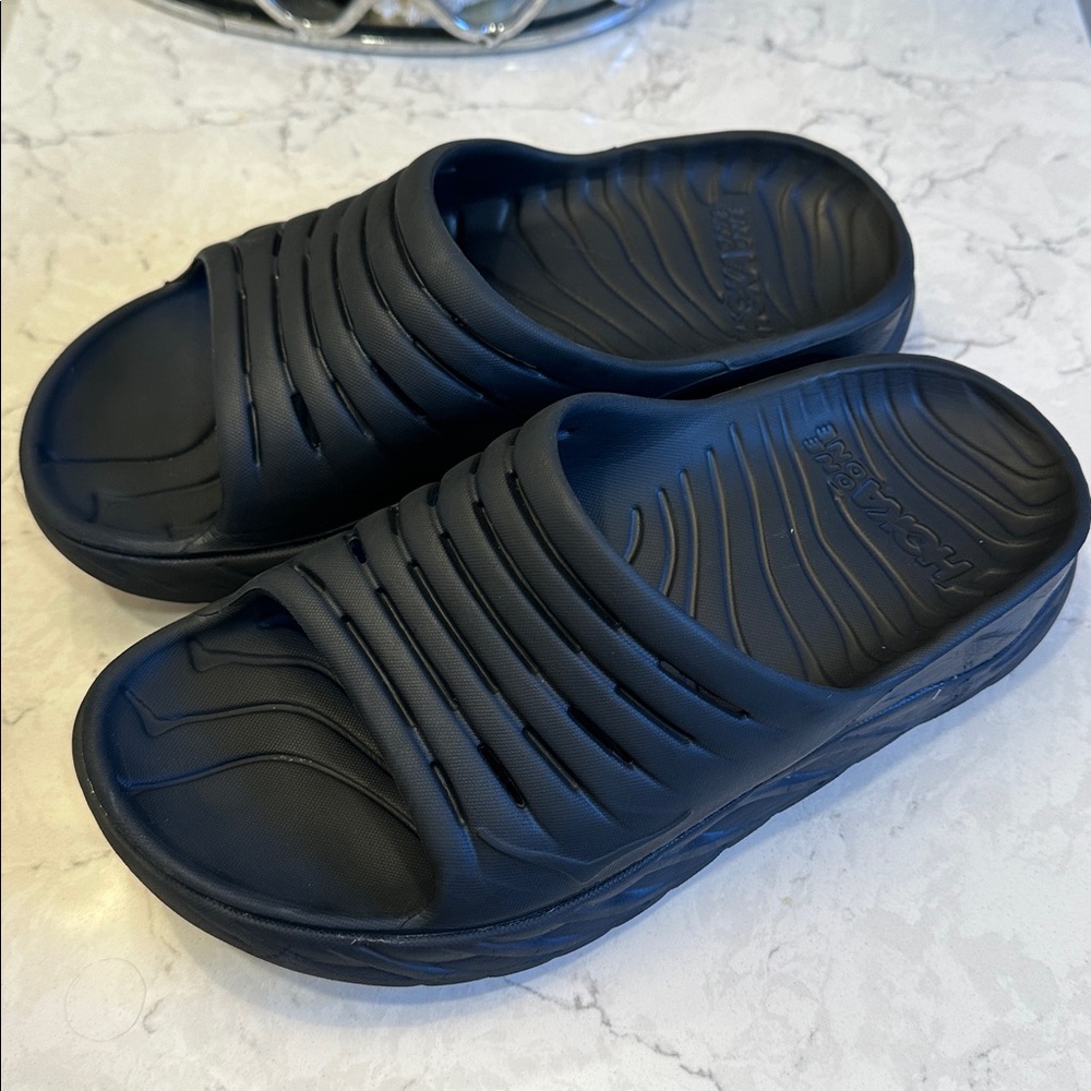 Hoka One One Womens Ora Recovery Black Slide Sandals Size 9